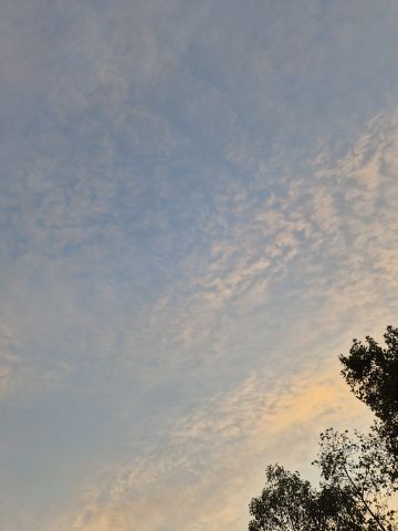 nebo nad LJ ✨️