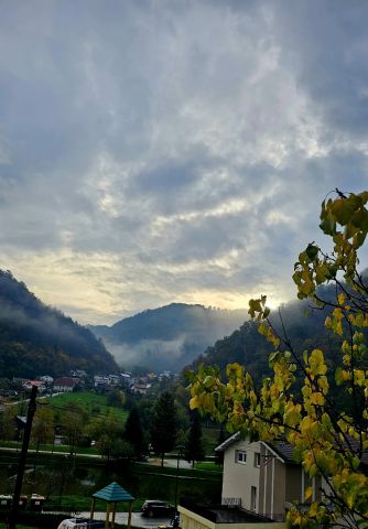 Prihaja rahel dež