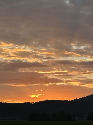 sonce zahaja za Rašico