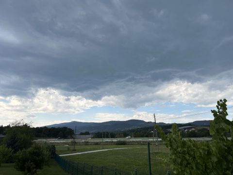 Oblaki nad Slovensko Bistrici